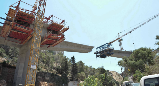 בניית גשר הגיבורים חיפה
