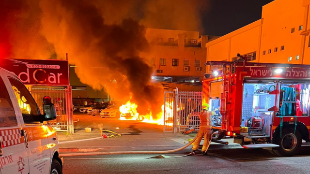 שריפת הרכבים בעיר